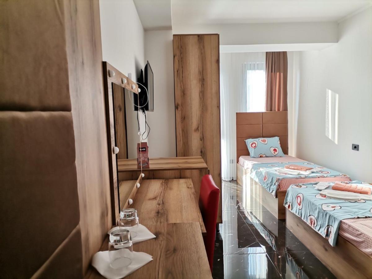 Hotel Ema Tetovo Esterno foto